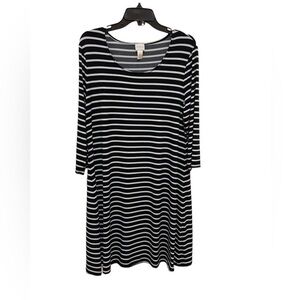 Chicos Size 2 Medium Dress Striped Black White Stretch Fit And Flare Tunic